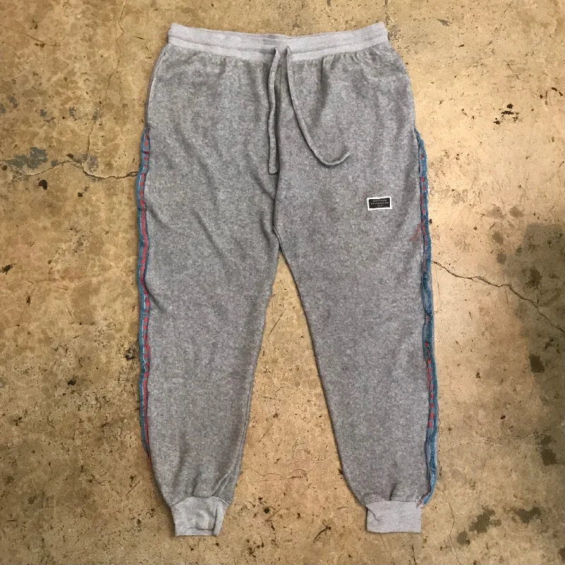 Trendy Sweatpants for Fashion-Forward Comfort-SUPER SOFT SWEATPANTS W/ SIDE SEAM SELVAGE STRIPES