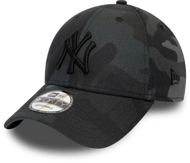 Classic Newsboy Caps for Vintage Vibes-New York Yankees New Era Kids 9Forty Essential Midnight Camo Baseball Cap