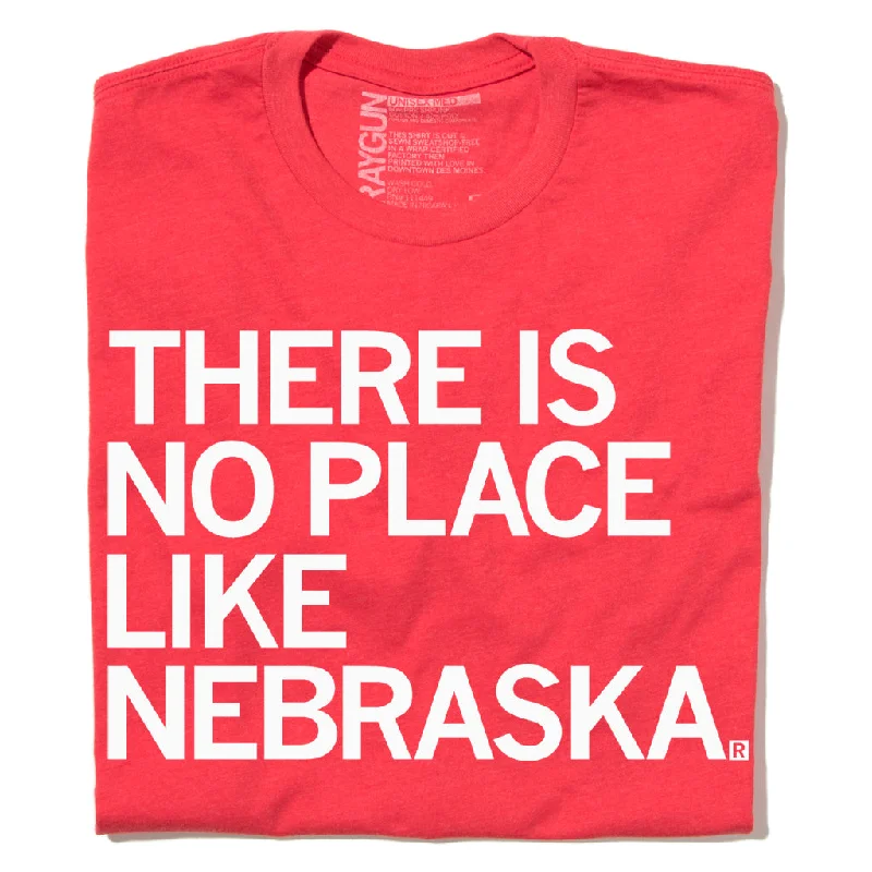 Graphic T-Shirt with Bold Logos for Fashion Forward Style-No Place Like Nebraska